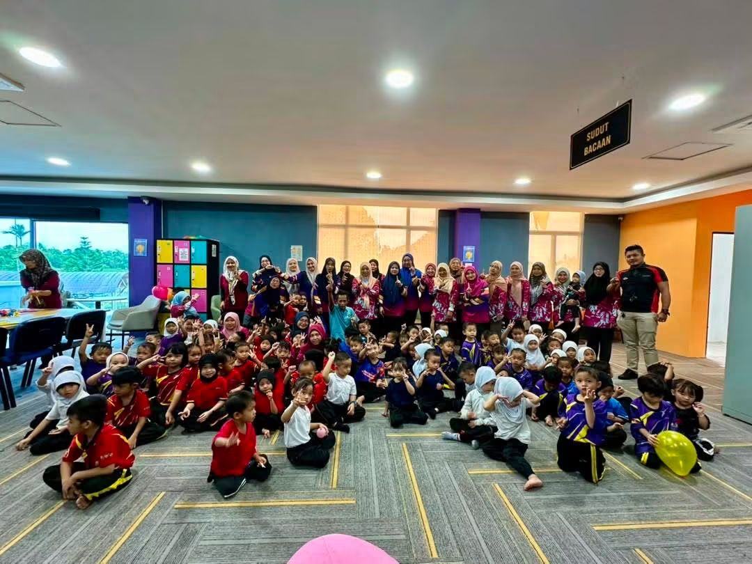 LAWATAN PERPUSTAKAAN 1